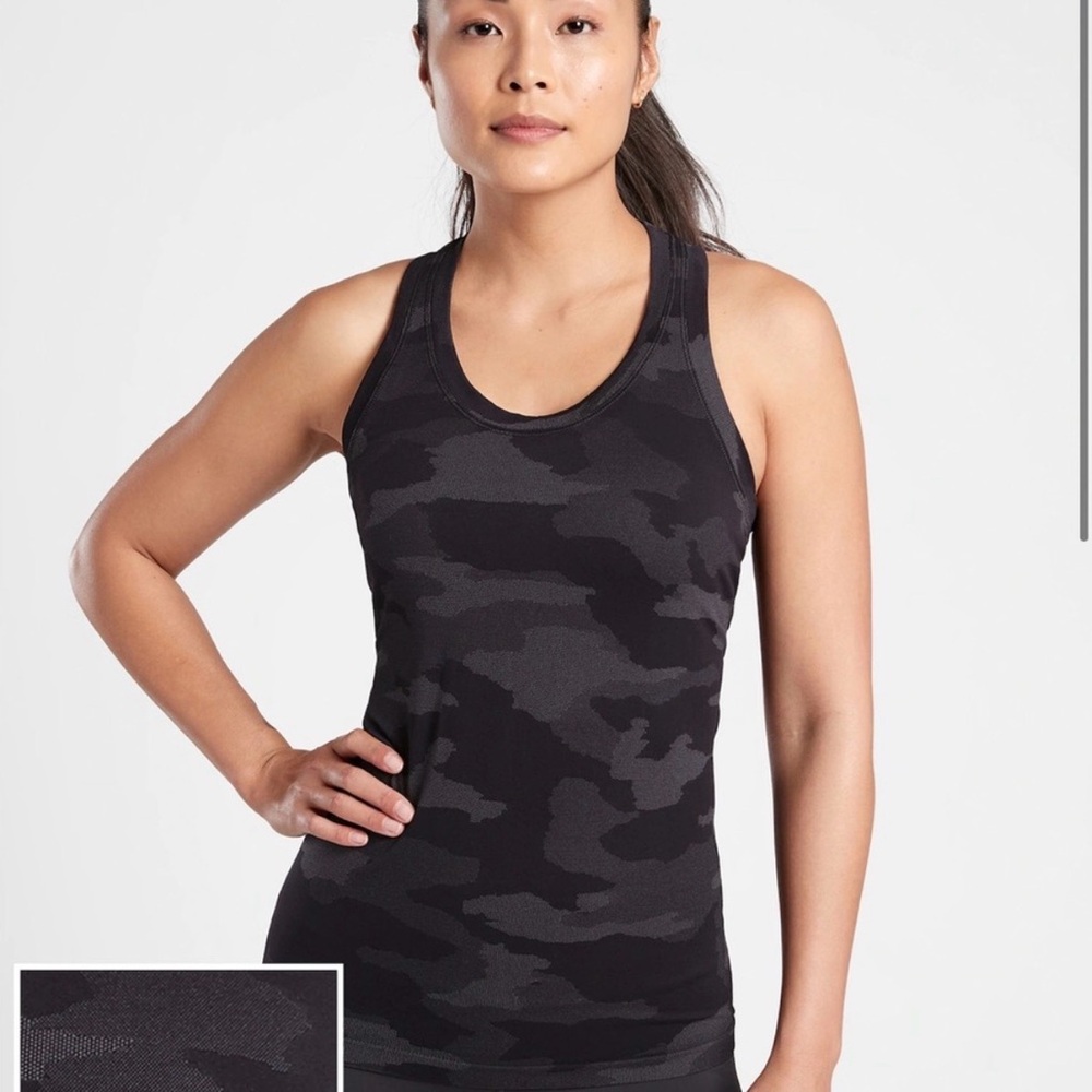 Athleta Seamless Momentum Tank NWT Medium